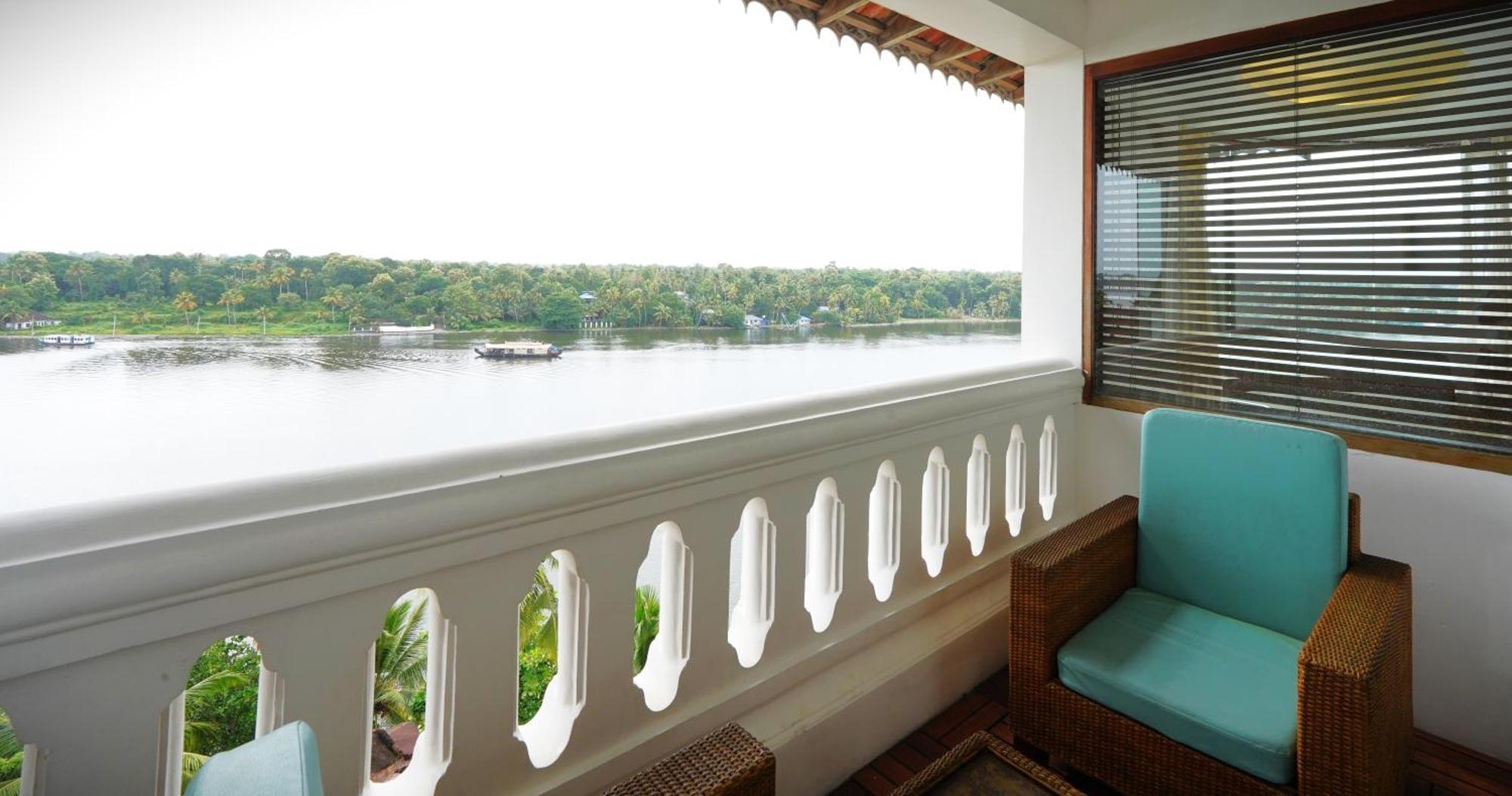 The Leela Ashtamudi, A Raviz Hotel Колам Екстериор снимка